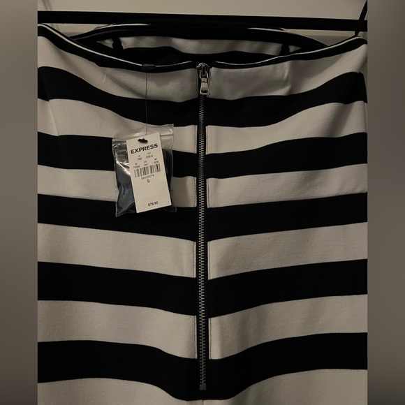 Express Stripped Midi Dress - Picture 4 of 5